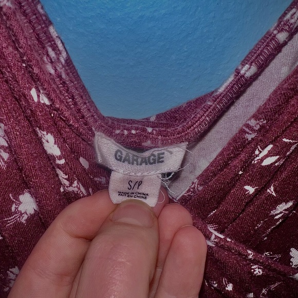 Small, maroon, garage Romper ! - Picture 2 of 3